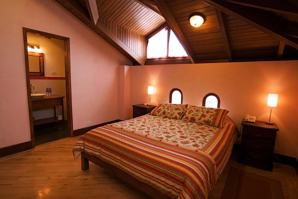 Boutique Hotel Casa Foch Quito Esterno foto