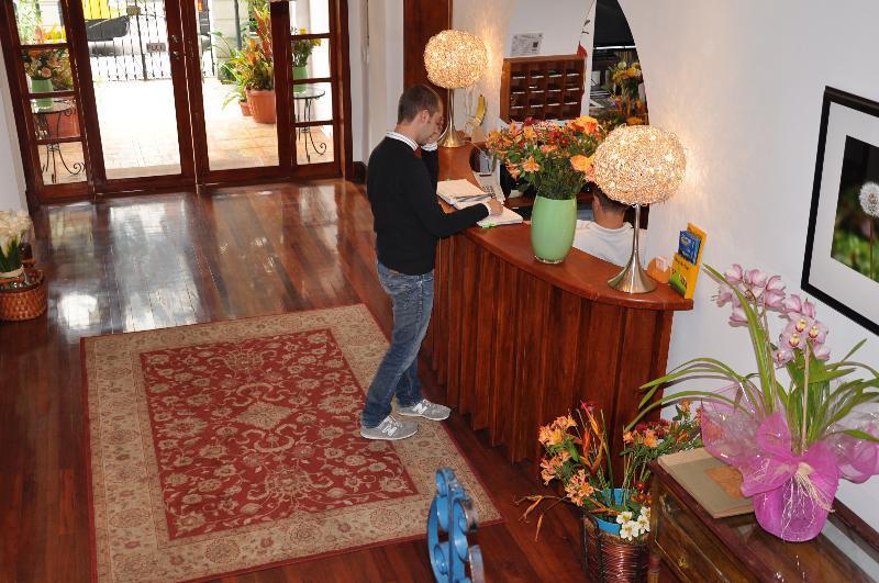 Boutique Hotel Casa Foch Quito Esterno foto