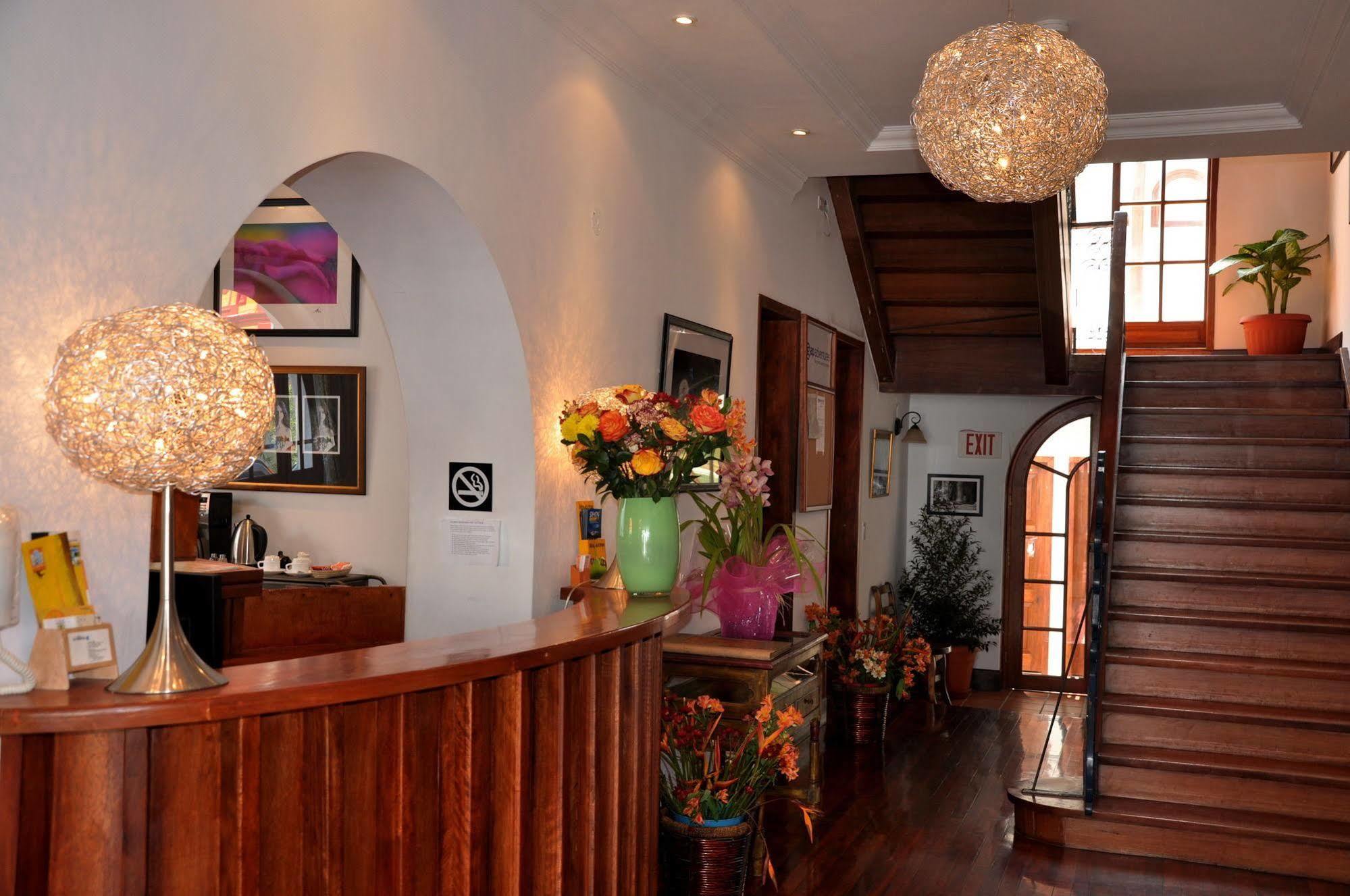 Boutique Hotel Casa Foch Quito Esterno foto