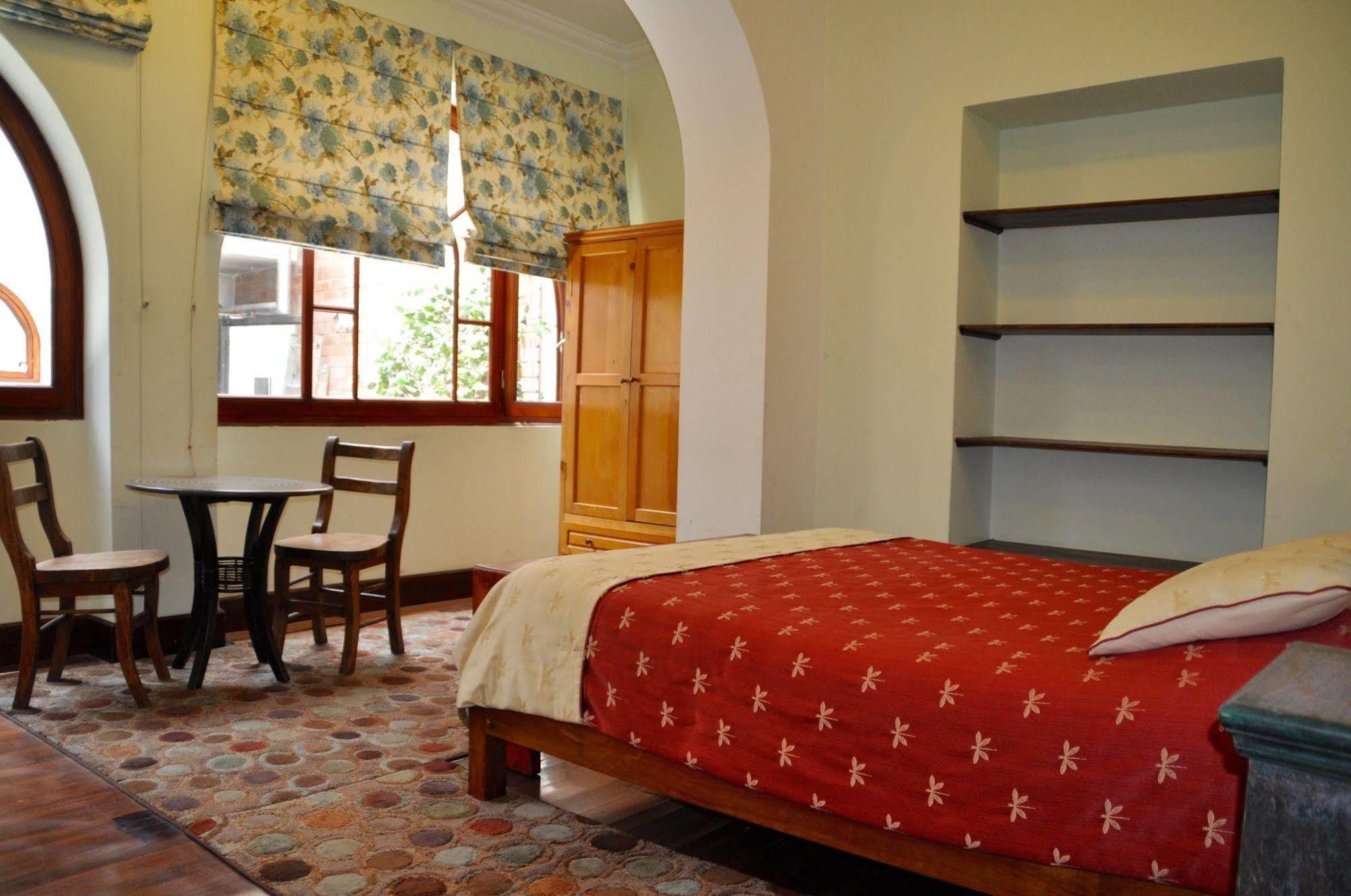 Boutique Hotel Casa Foch Quito Esterno foto