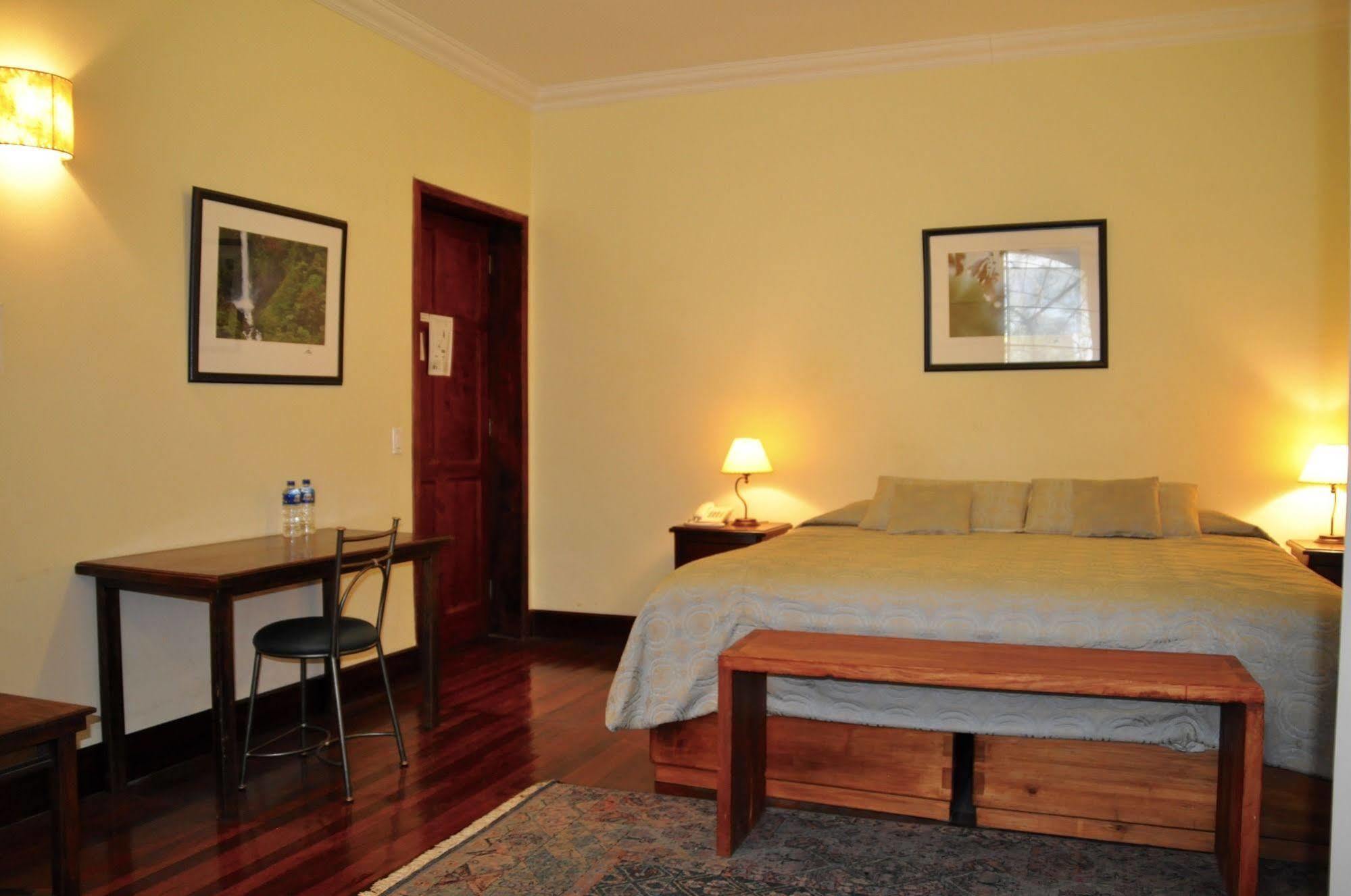 Boutique Hotel Casa Foch Quito Esterno foto