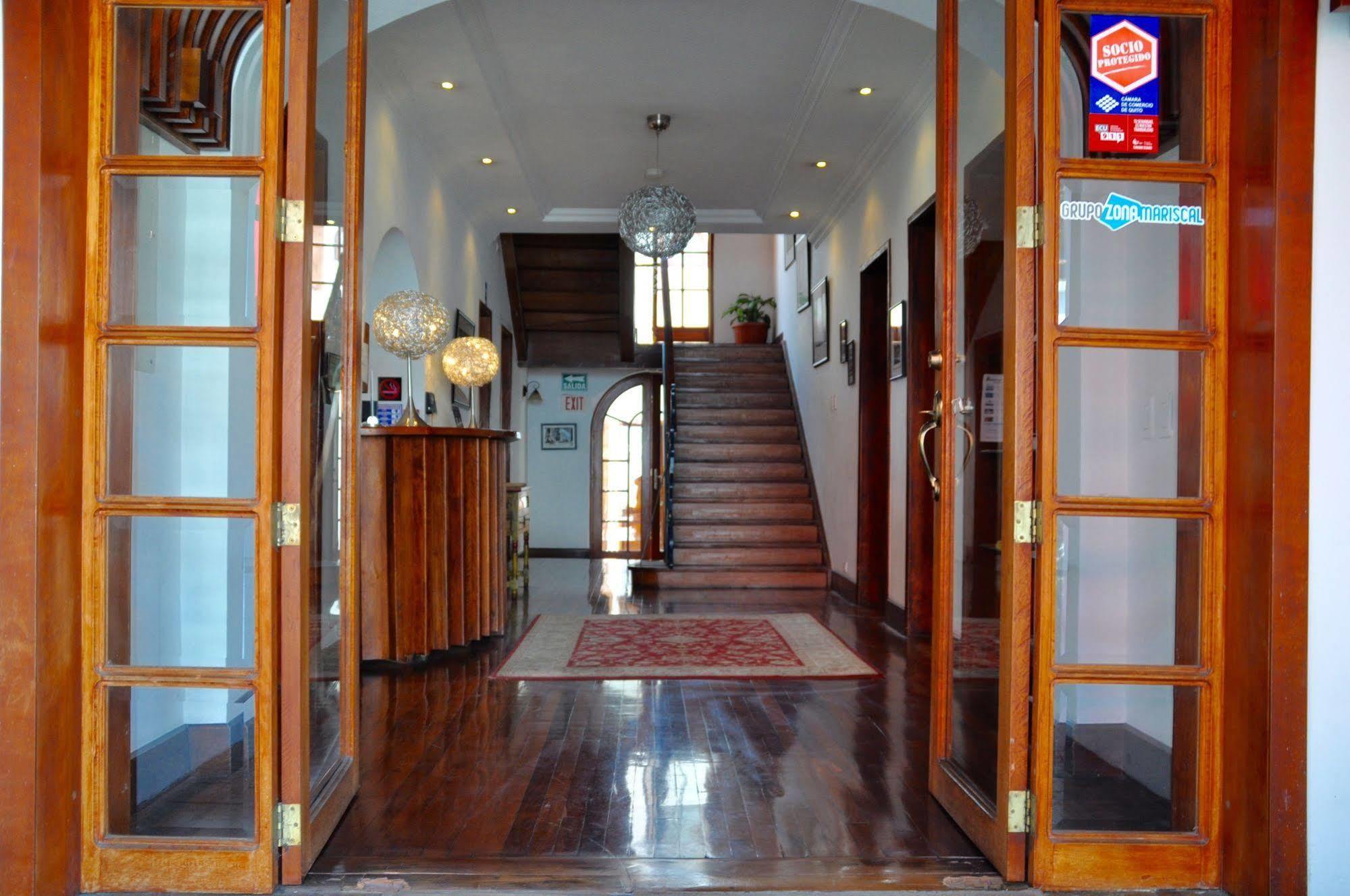 Boutique Hotel Casa Foch Quito Esterno foto
