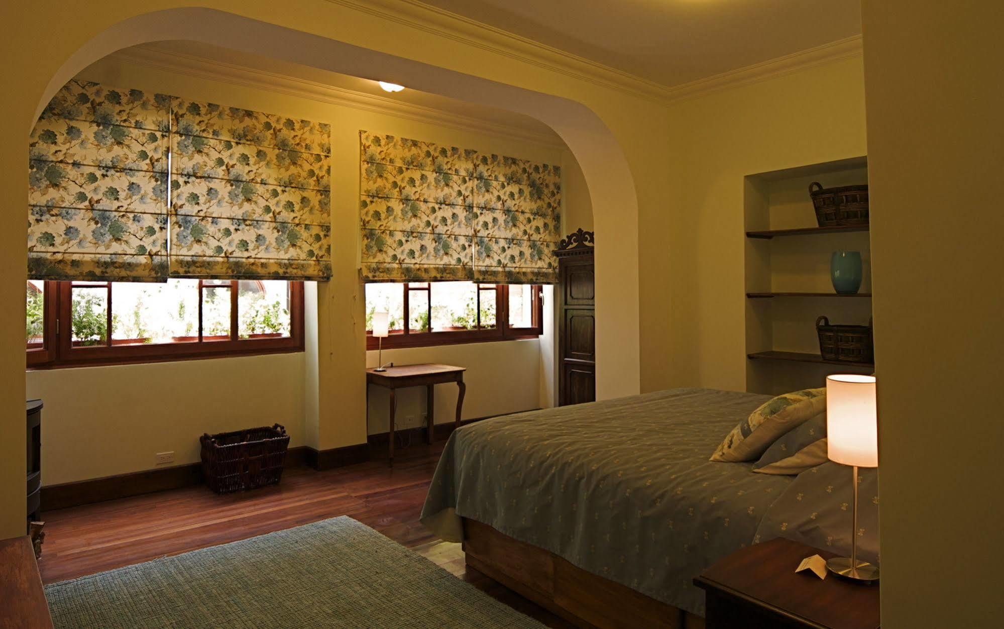 Boutique Hotel Casa Foch Quito Esterno foto