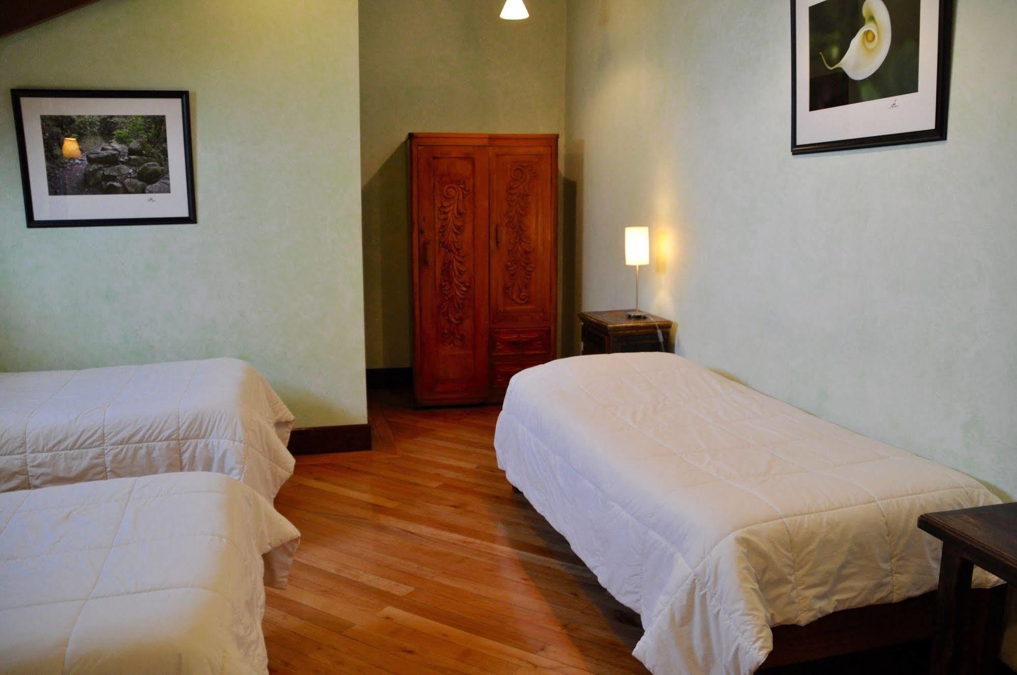 Boutique Hotel Casa Foch Quito Esterno foto